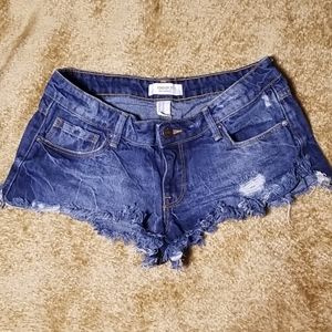 Forever 21 Mid-rise super short Jean shorts